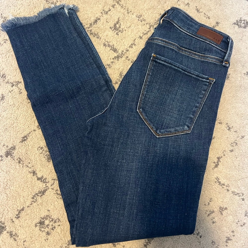 Women’s skinny jeans
